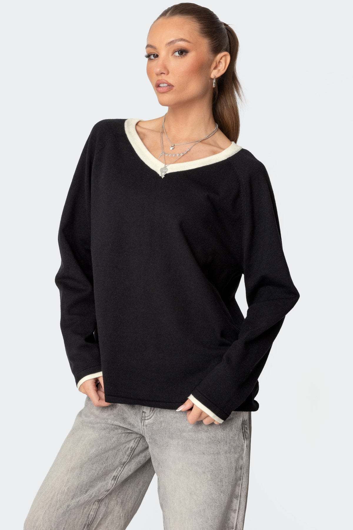 Contrast V Neck Knit Sweater - BLACK