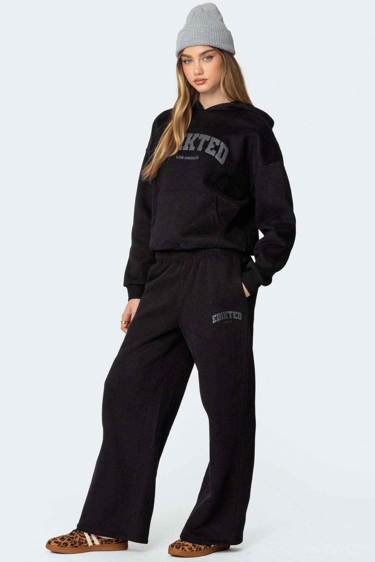 Edikted LA Sweatpants - BLACK