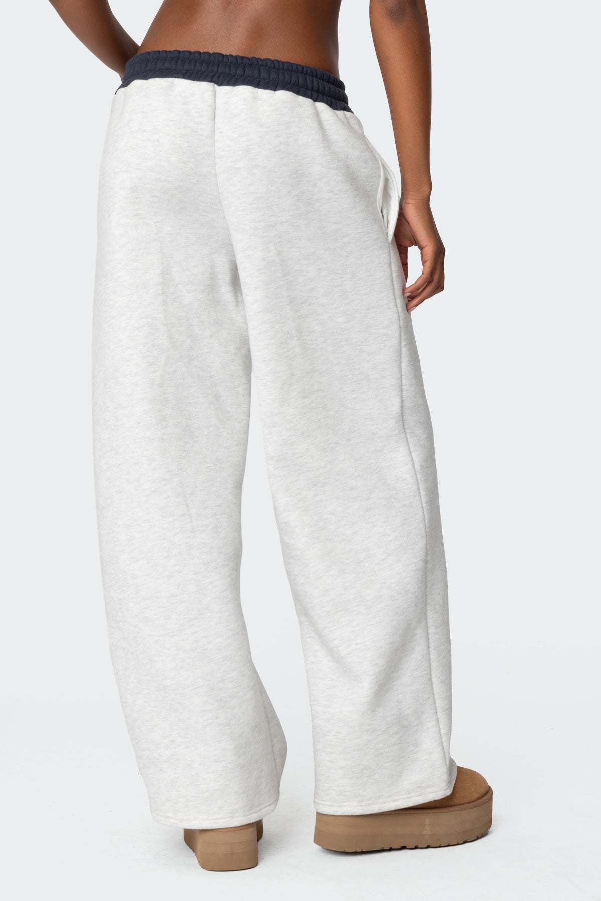 Edikted Contrast Embroidered Sweatpants - GRAY MELANGE