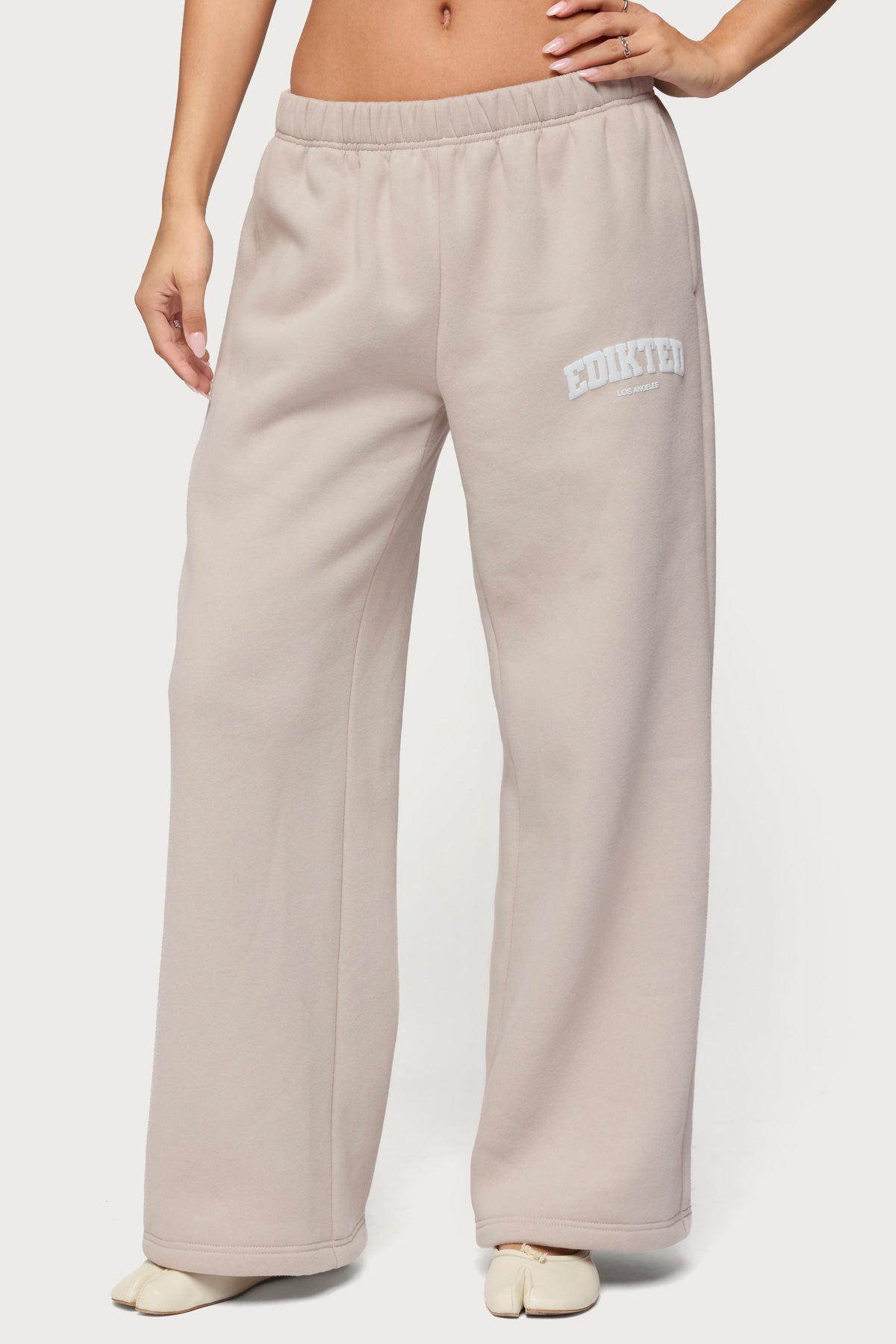 Edikted LA Sweatpants - BEIGE