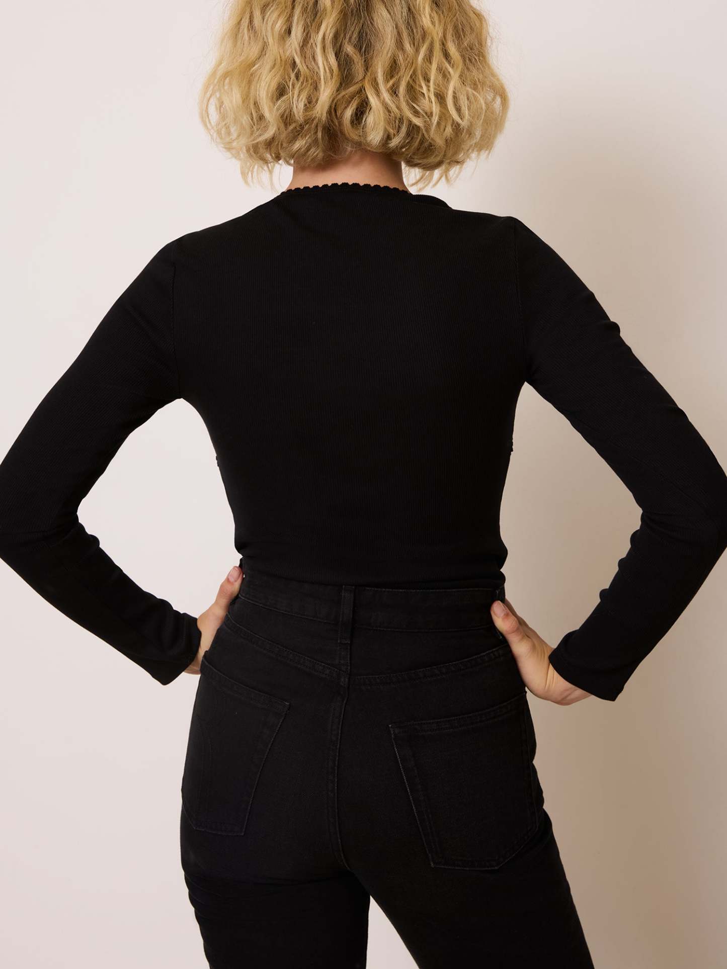 Jean MADELEINE - Unis black stone simple