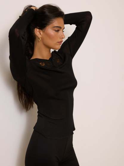Pull RETAJ - BRODERIE  NOIR