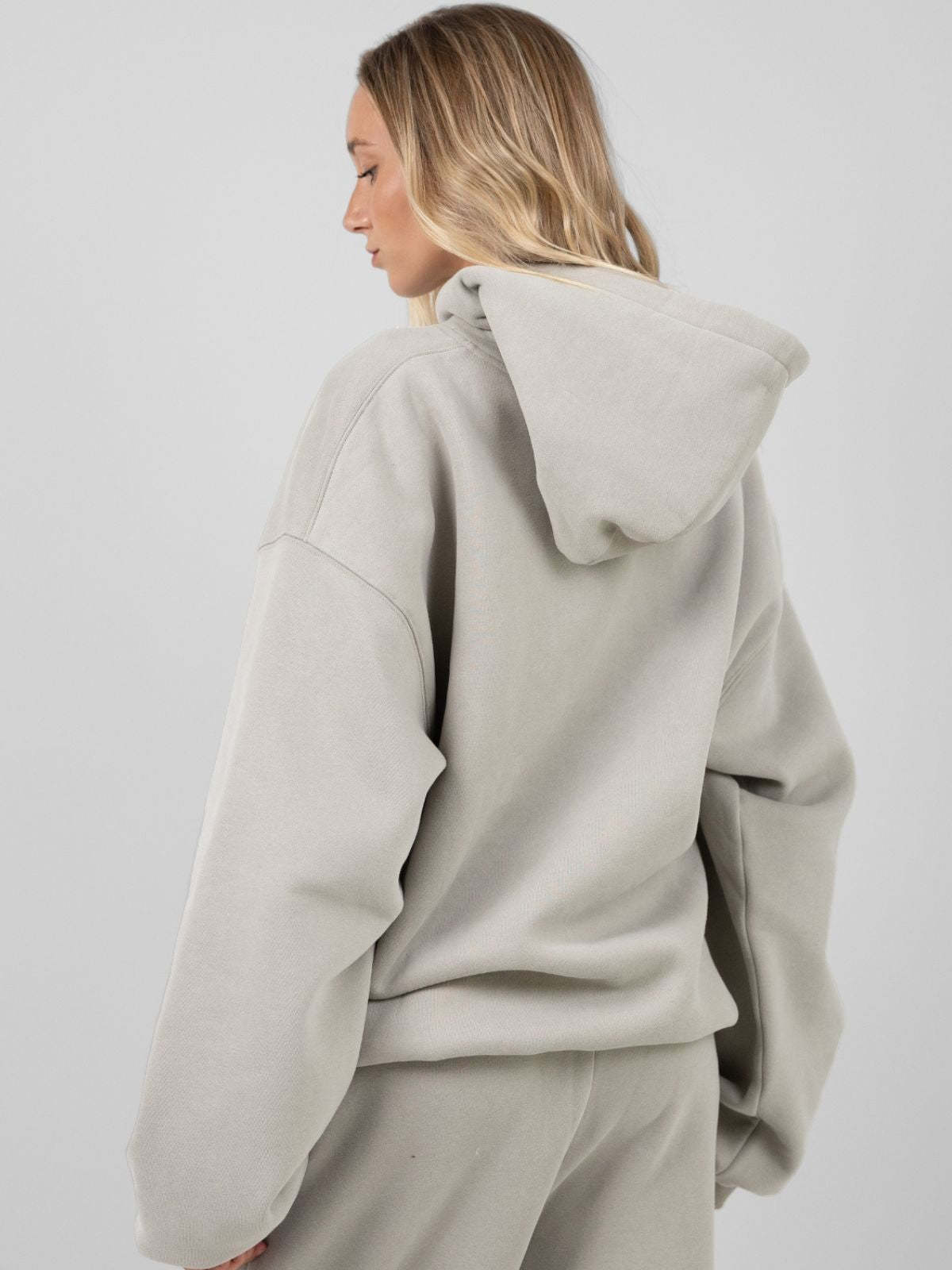 Minimalist Hoodie – Mega