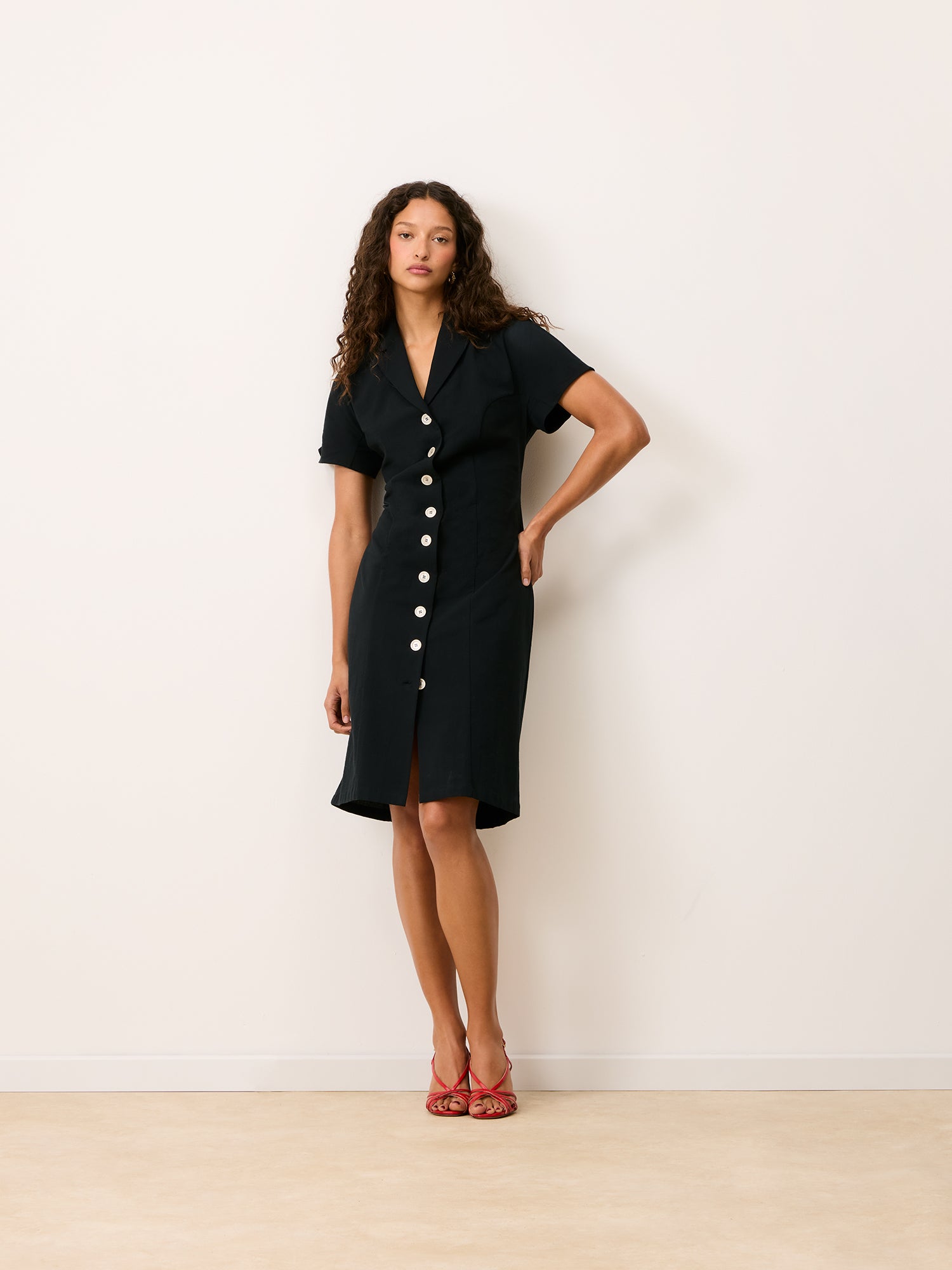 Robe VICTOIRE - Uni Noir