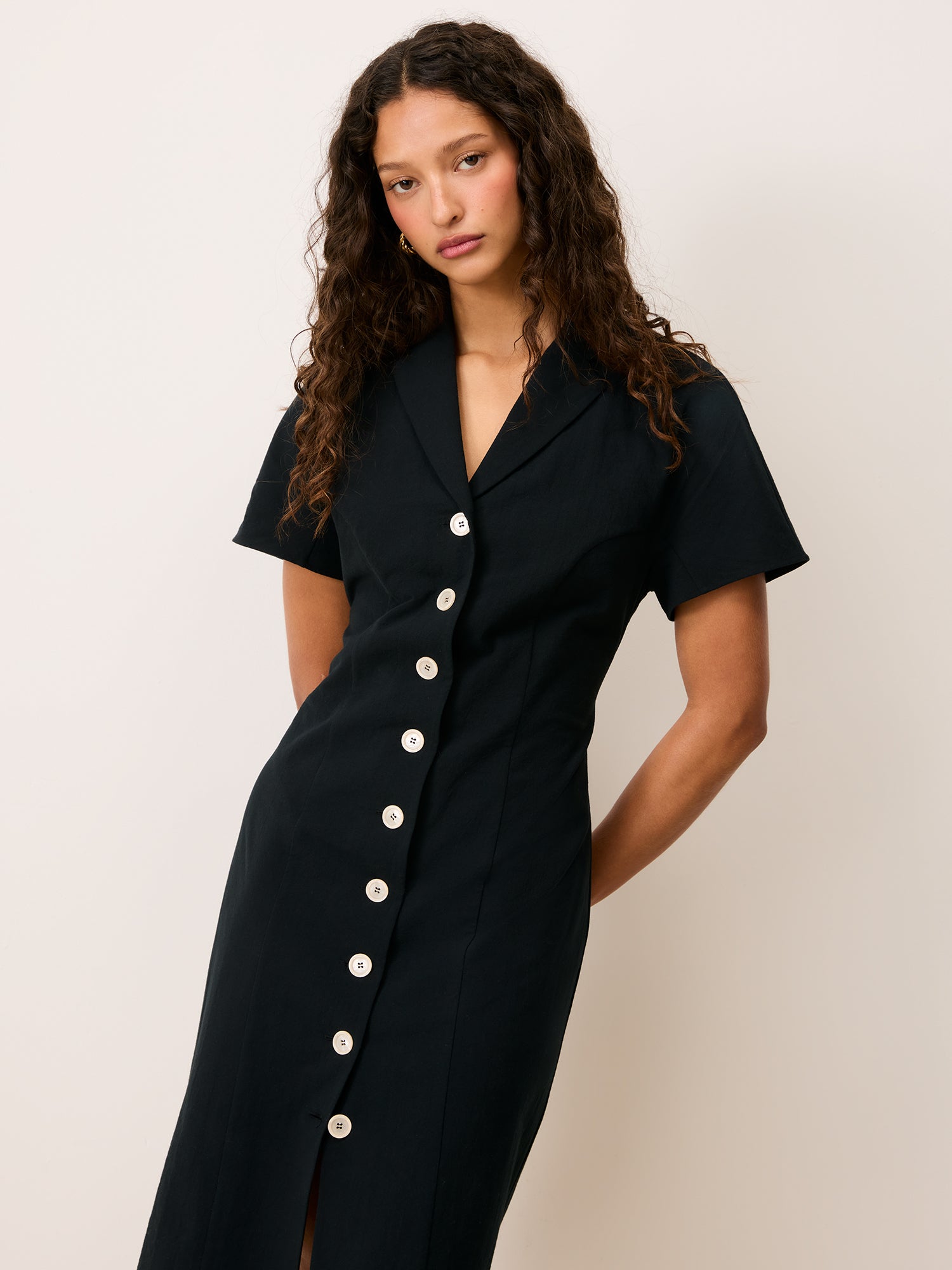 Robe VICTOIRE - Uni Noir