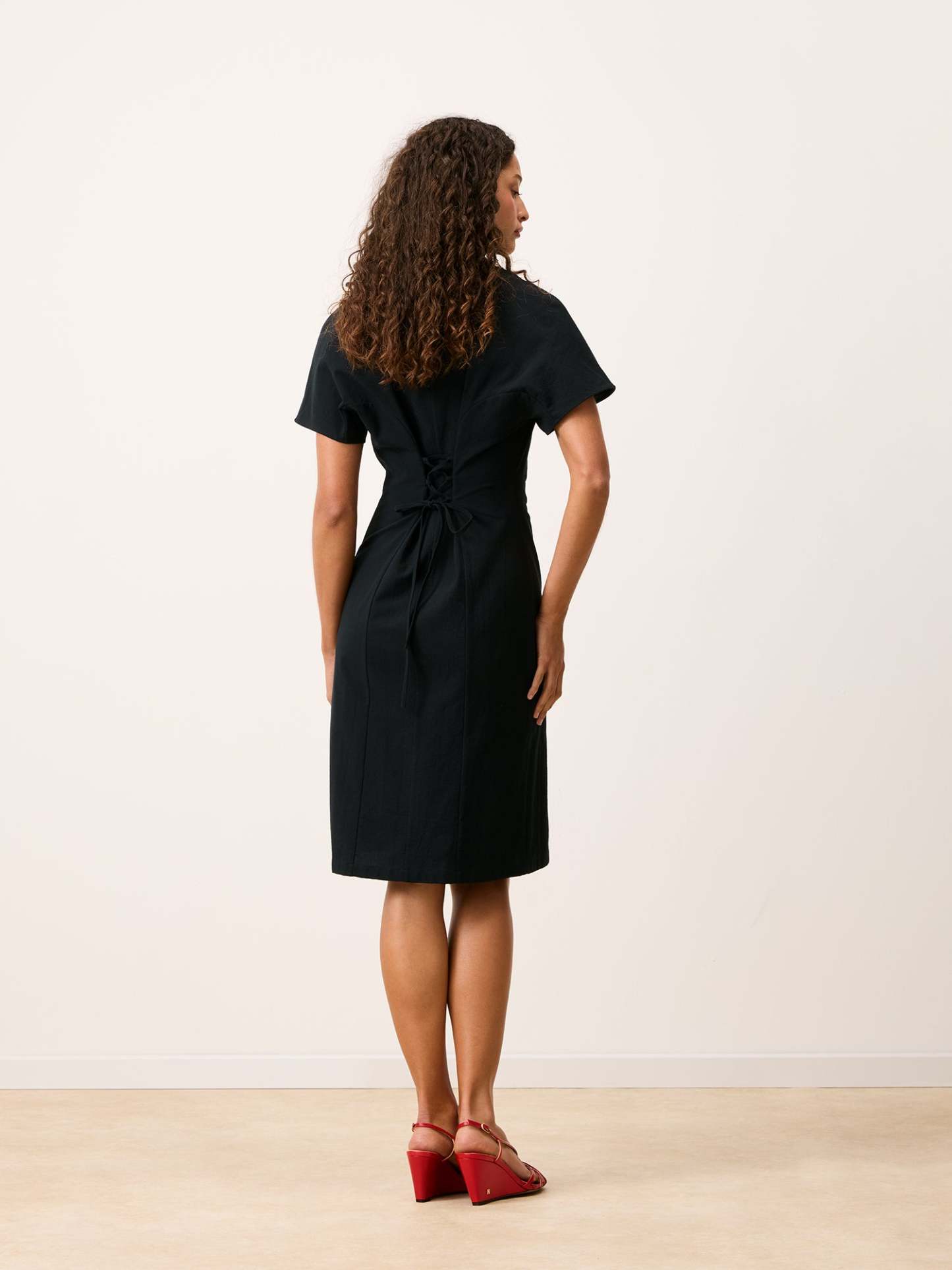 Robe VICTOIRE - Uni Noir