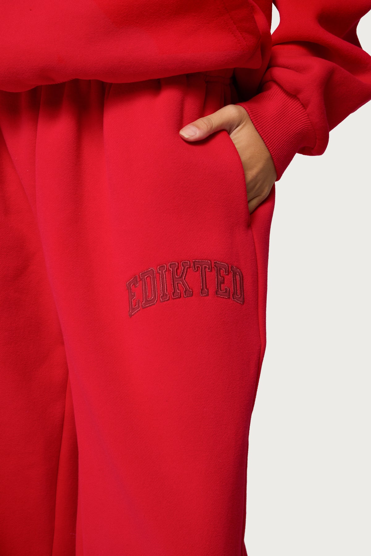 Edikted Crush Sweatpants - RED