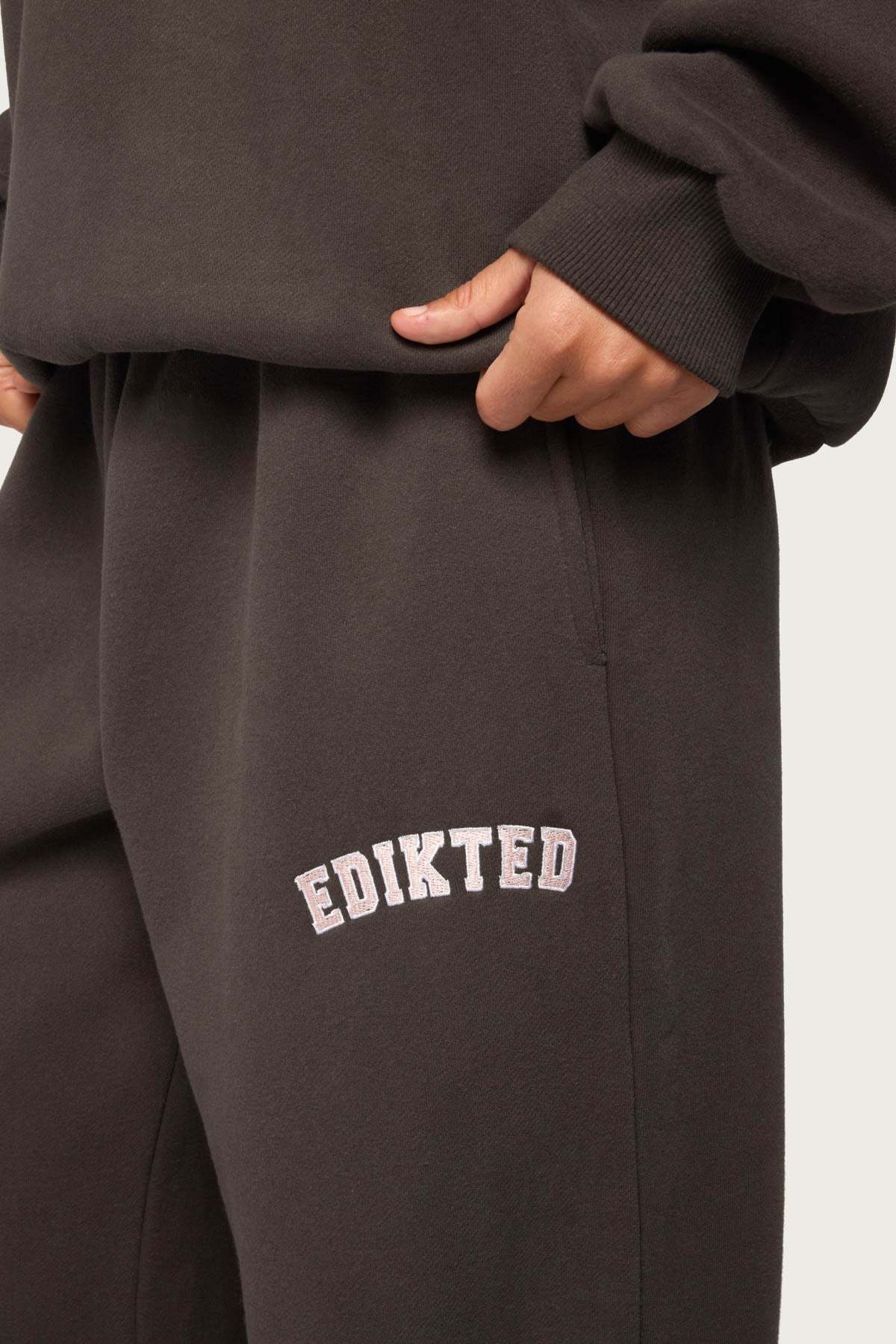 Edikted Major Sweatpants - CHARCOAL