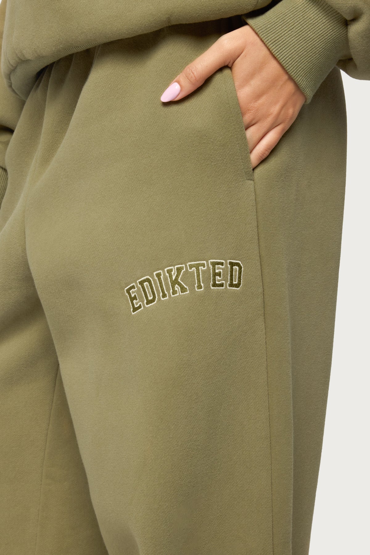 Edikted Major Sweatpants - OLIVE