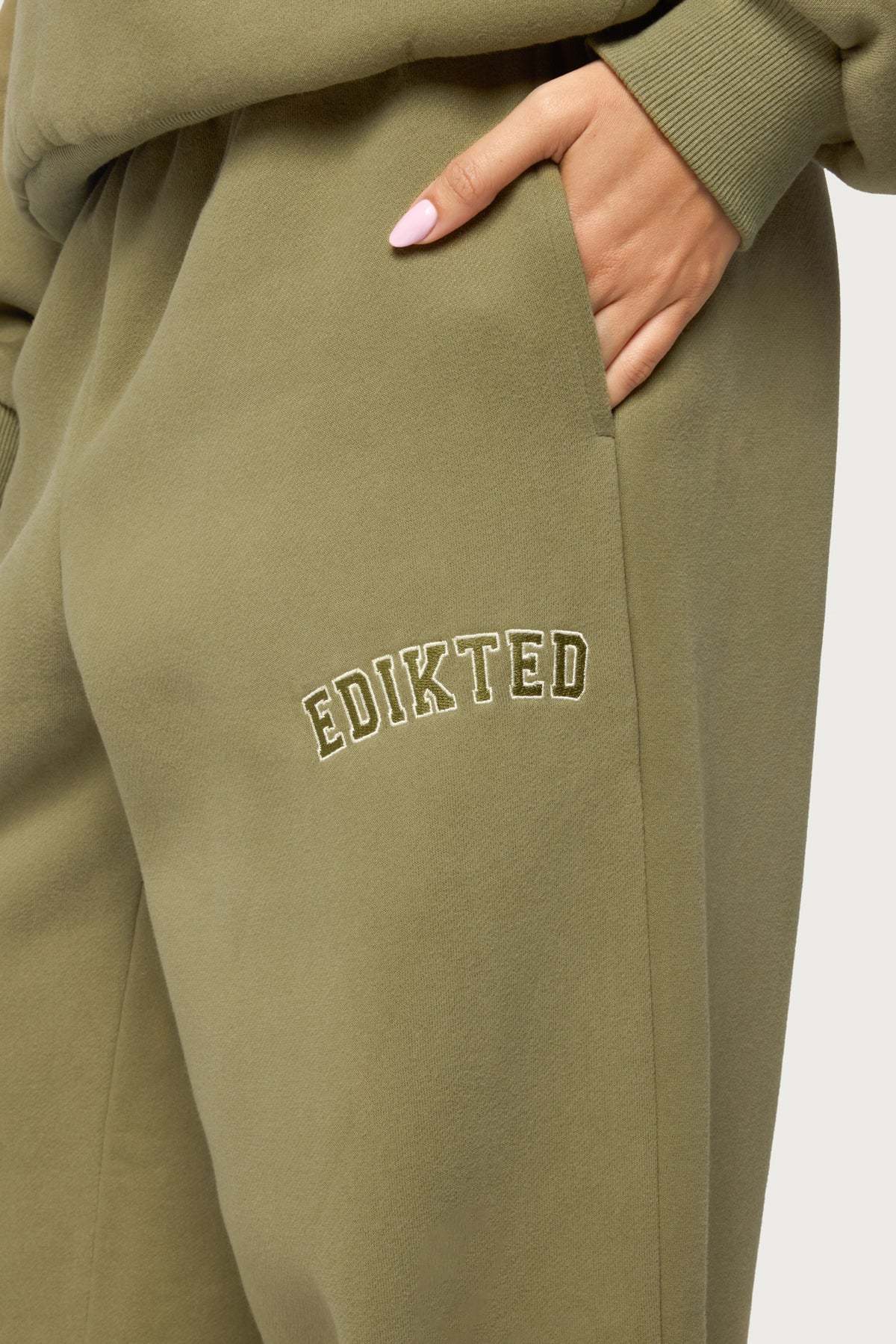 Edikted Major Sweatpants - OLIVE