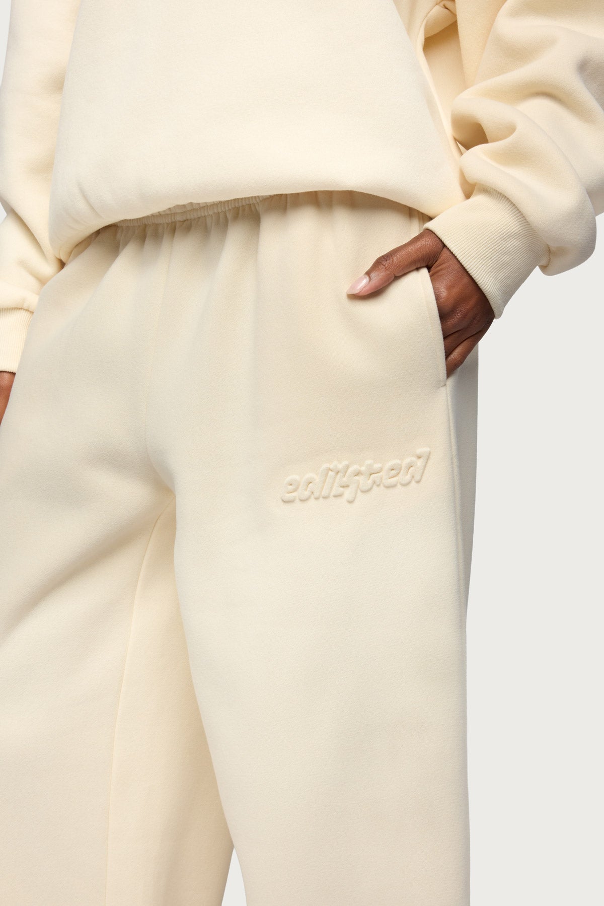 Totally Edikted Sweatpants - CREAM