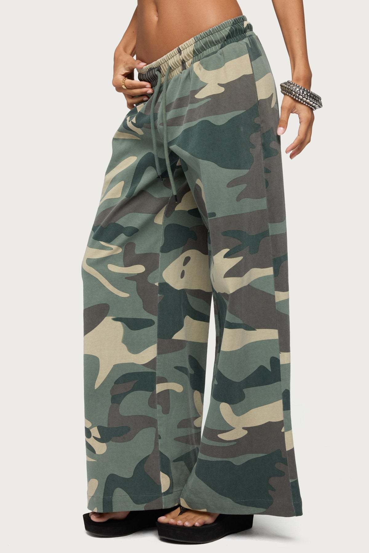 Allen Camo Wide Leg Sweatpants - OLIVE
