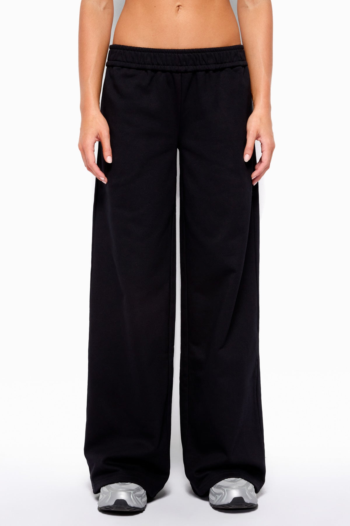 Byrdi Sweatpants - BLACK