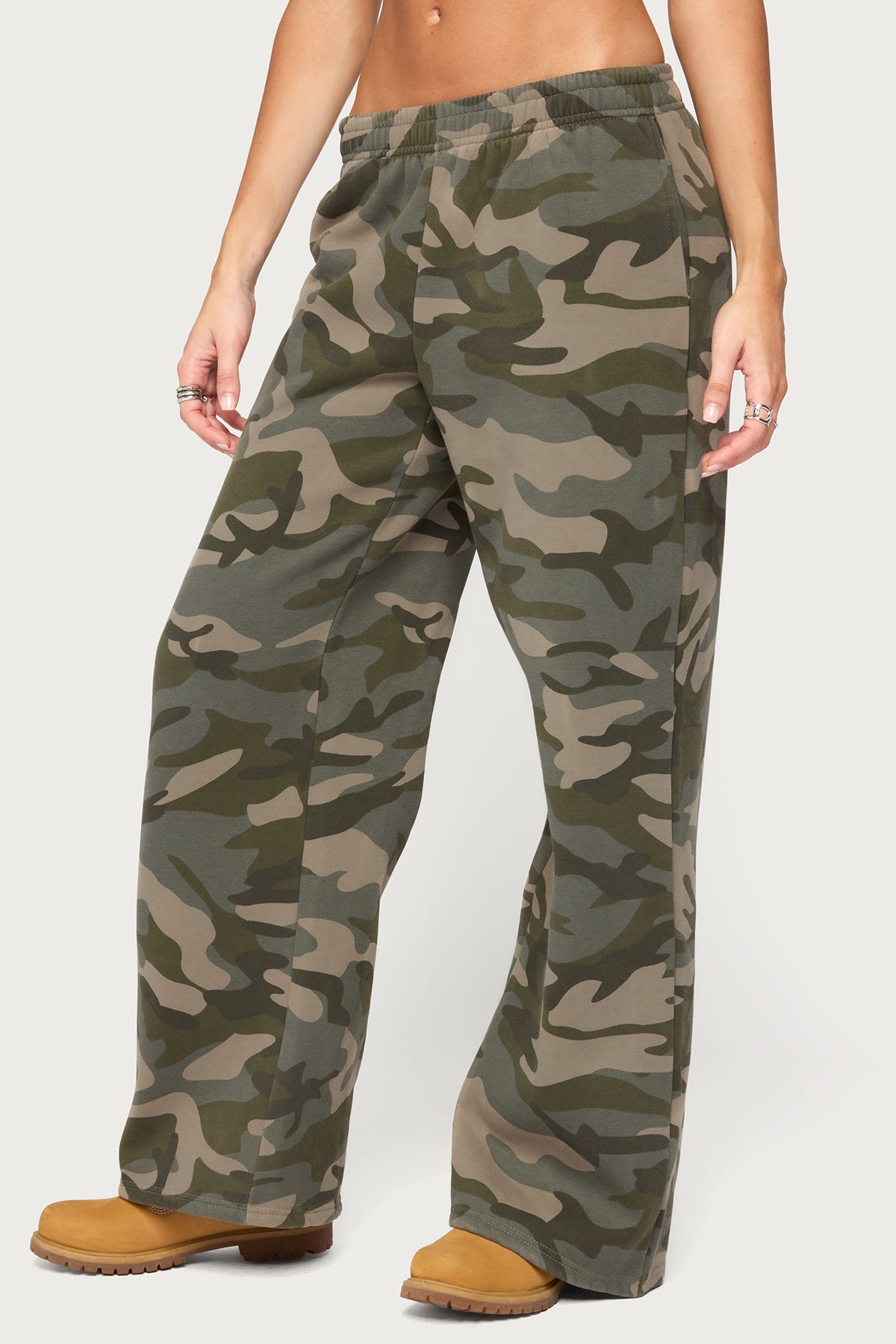 Camo Girl Sweatpants - OLIVE