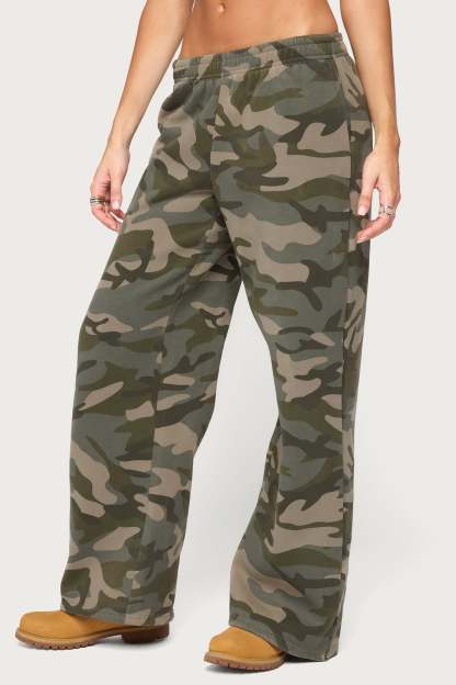 Camo Girl Sweatpants - OLIVE