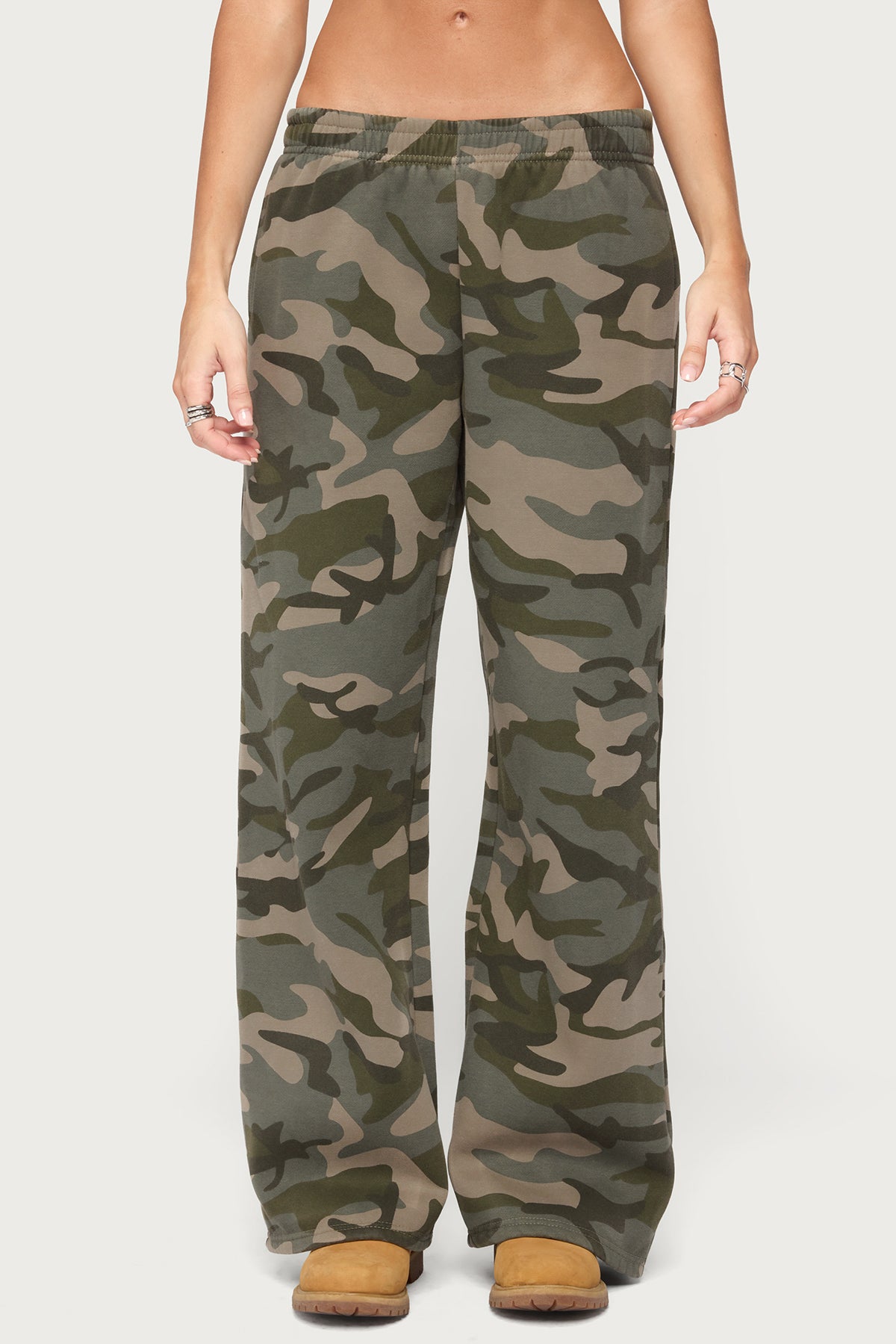 Camo Girl Sweatpants - OLIVE