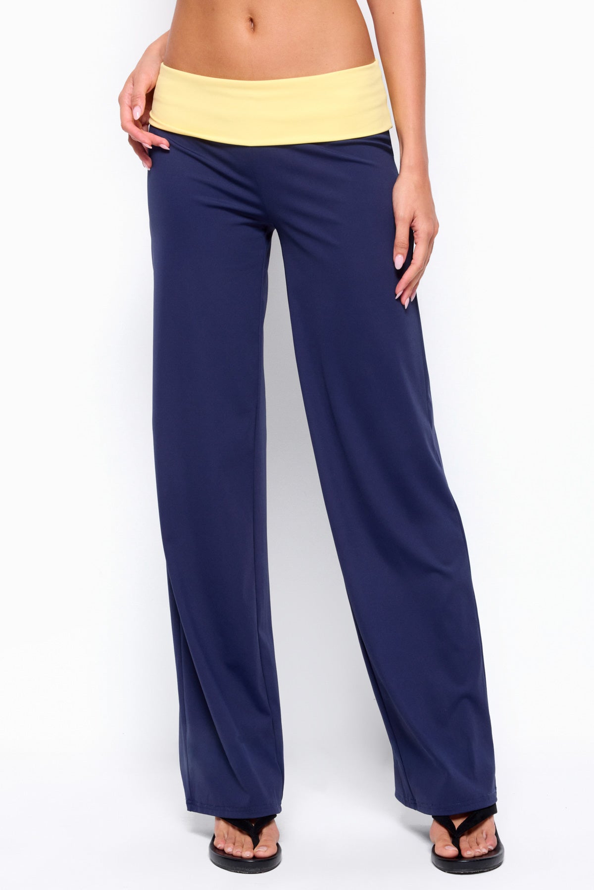 Dayna Contrast Foldover Straight Leg Pants - NAVY