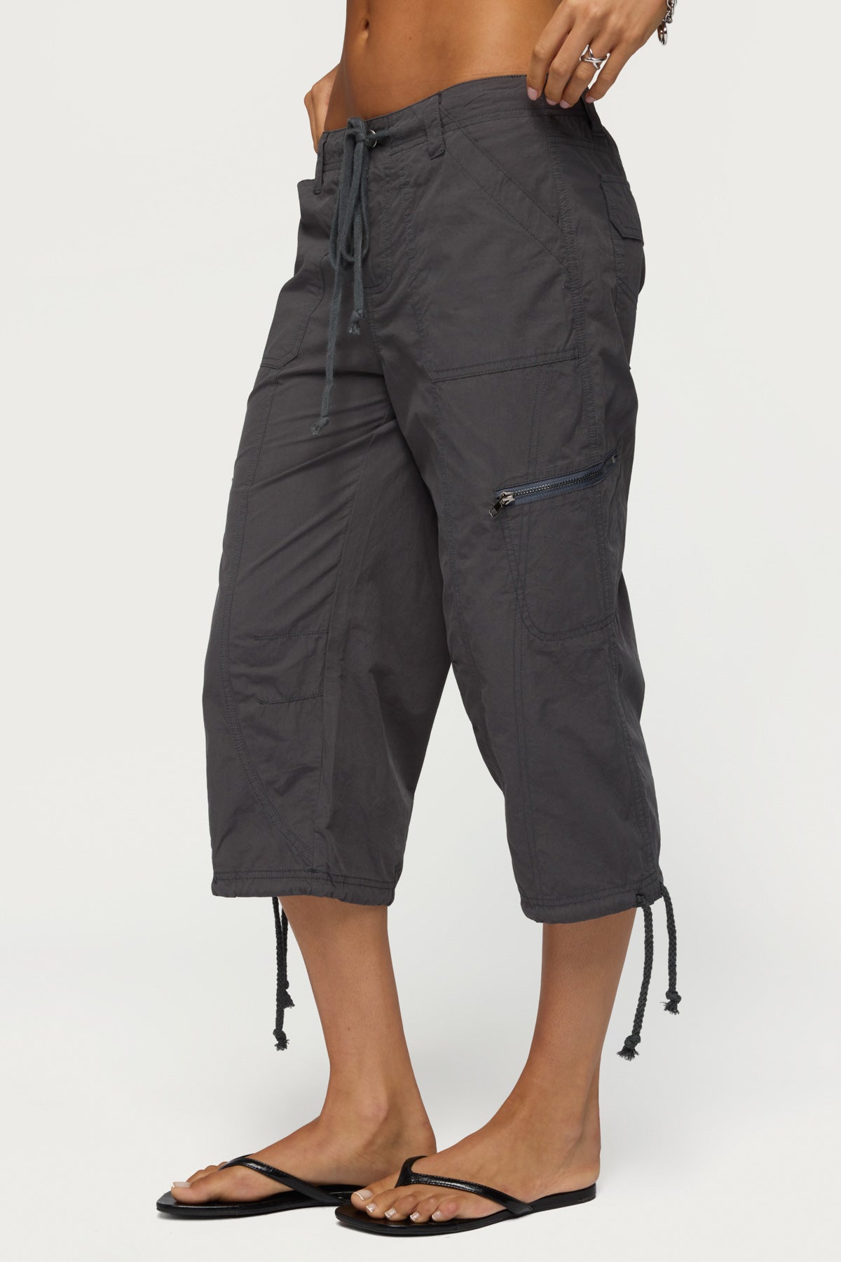 Lilith Cargo Capri Pants - GRAY