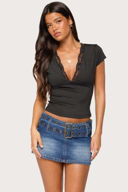 Hanni Lacey V Neck Top - BLACK