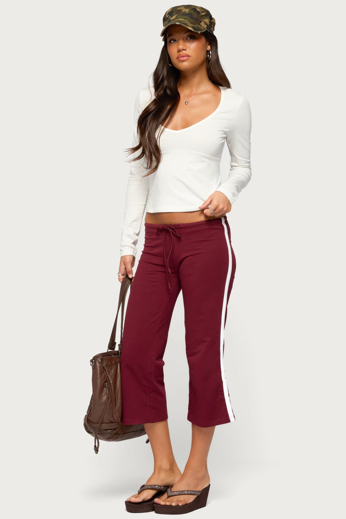 Milene Contrast French Terry Capri Pants - BURGUNDY