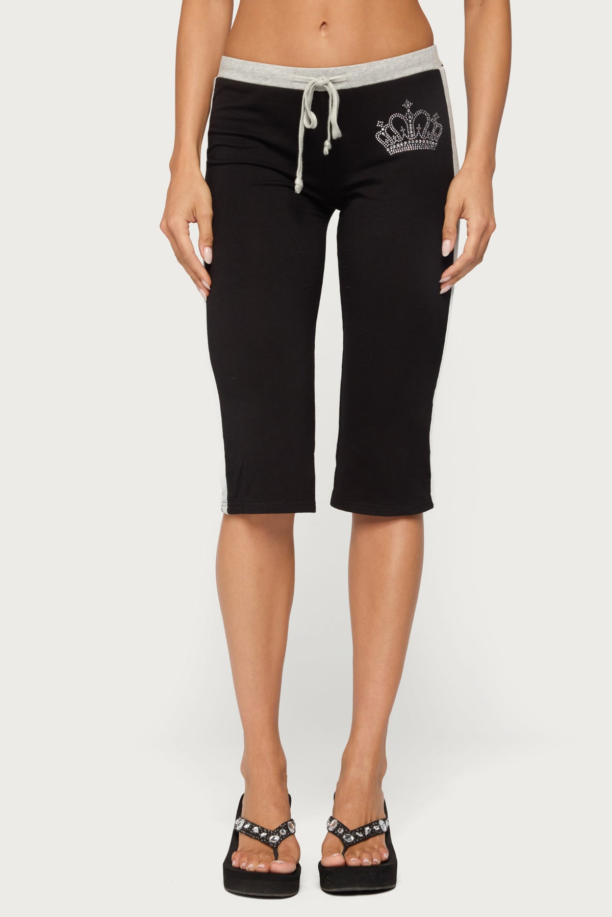 Crown Capri Pants - BLACK-AND-GRAY