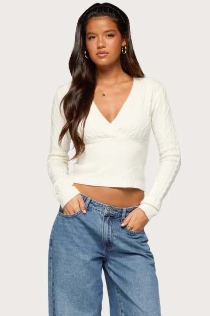 Kitti V Neck Cable Knit Sweater - CREAM