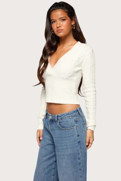 Kitti V Neck Cable Knit Sweater - CREAM