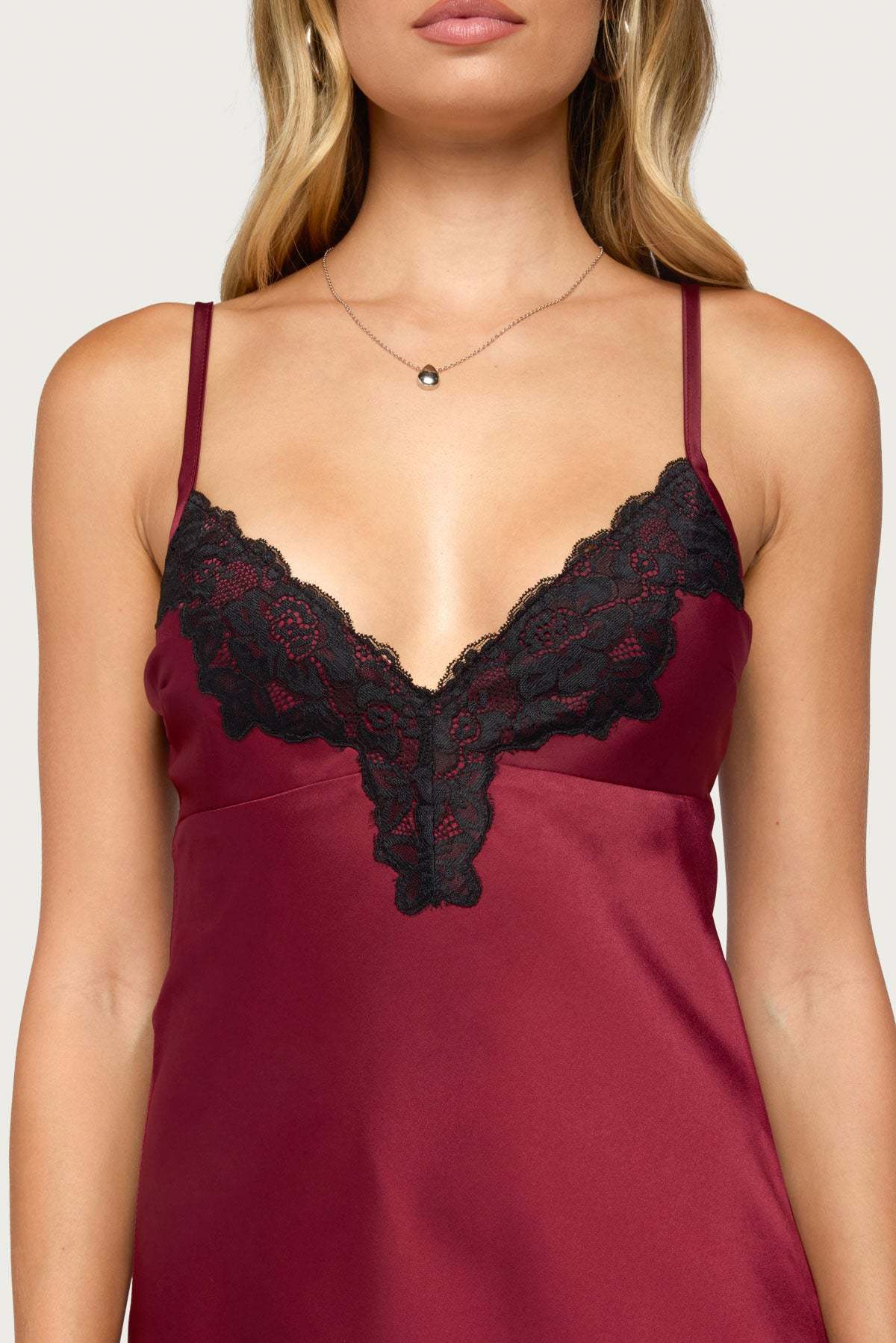 Brisa Lacey Satin Effect Mini Dress - BURGUNDY