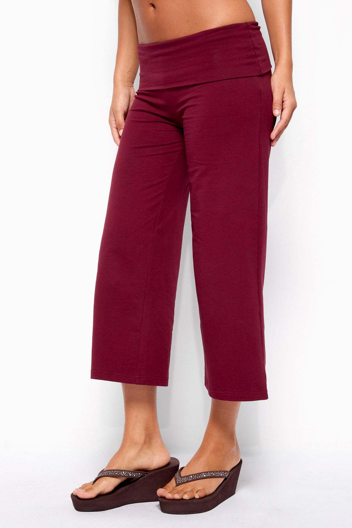 Kanel Foldover Capri Pants - MAROON