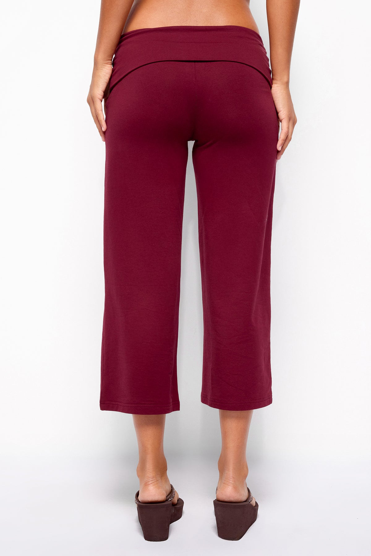 Kanel Foldover Capri Pants - MAROON