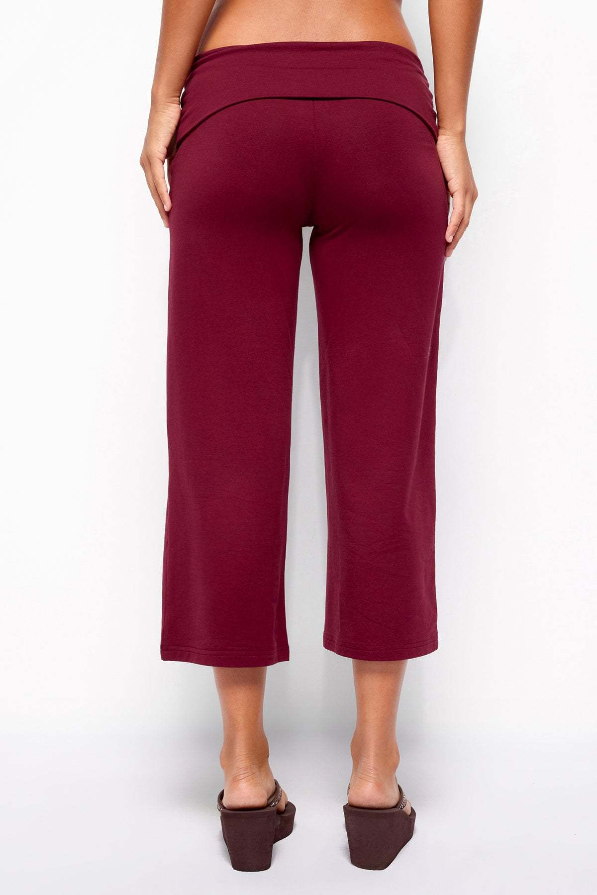 Kanel Foldover Capri Pants - MAROON