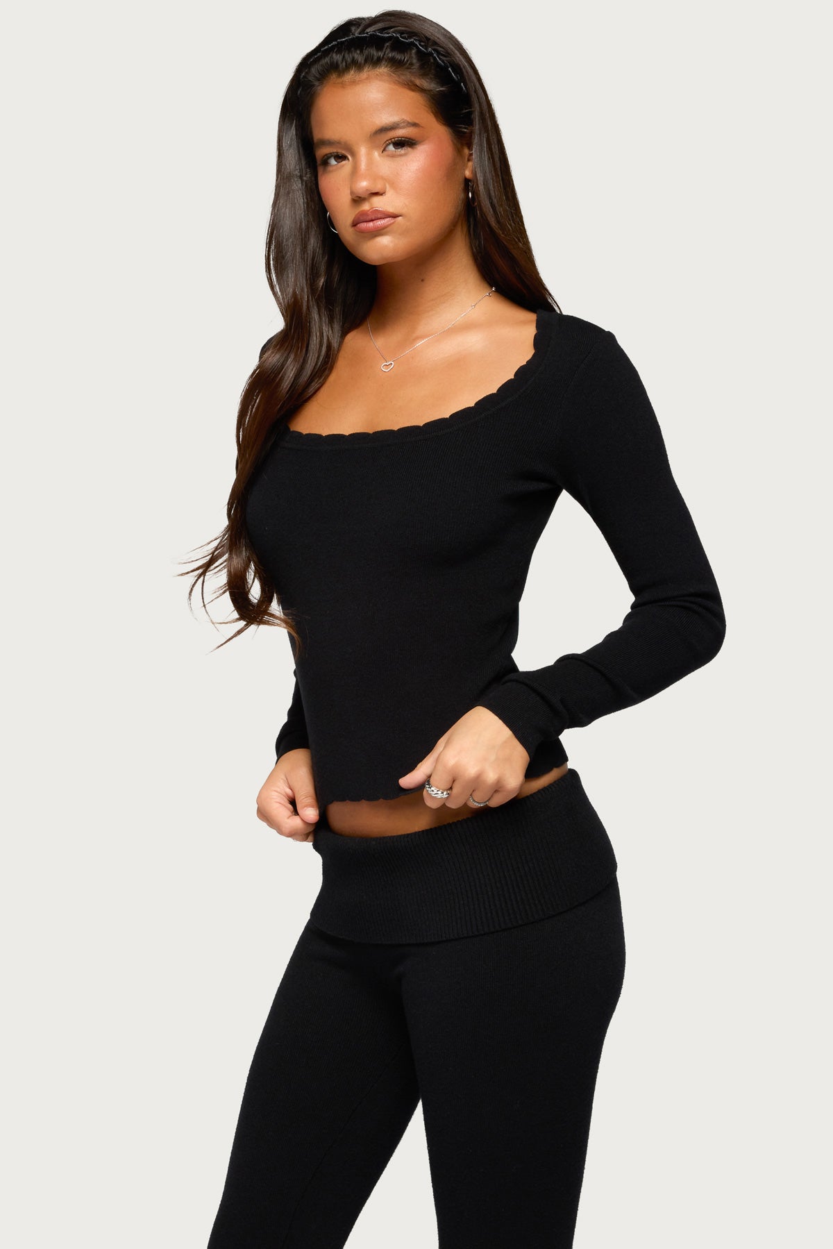 Raira Scalloped Knit Long Sleeve Top - BLACK