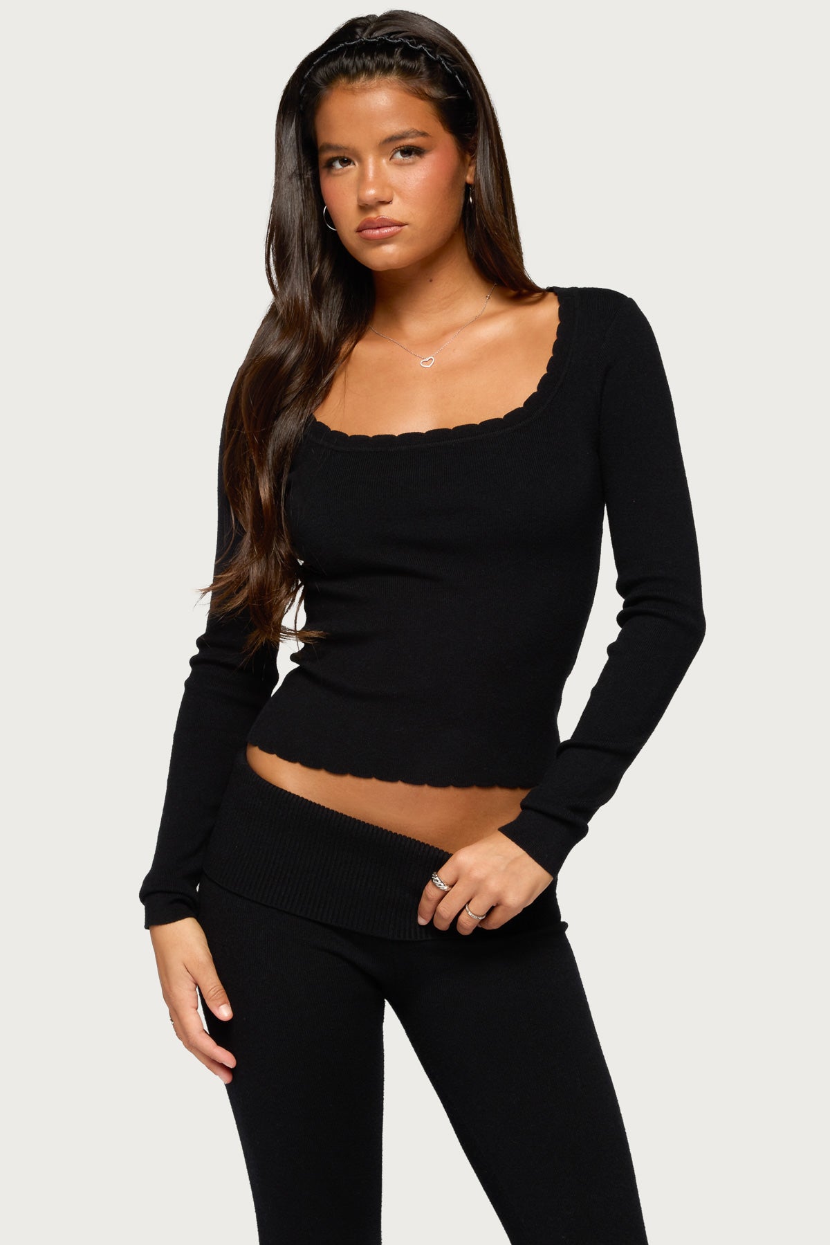 Raira Scalloped Knit Long Sleeve Top - BLACK
