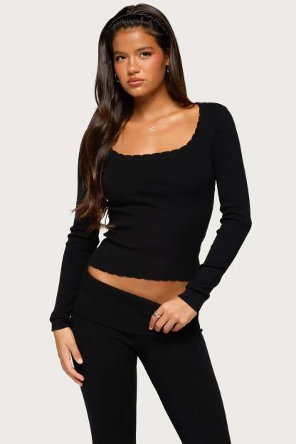 Raira Scalloped Knit Long Sleeve Top - BLACK