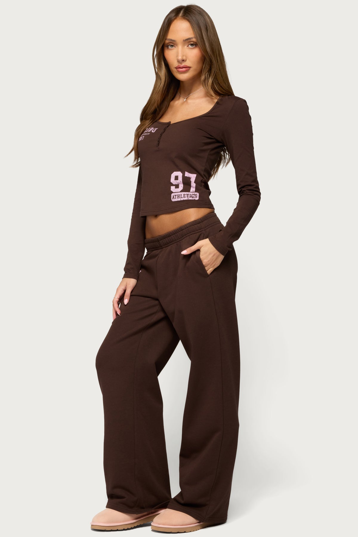 Edikted Malibu Sweatpants - BROWN