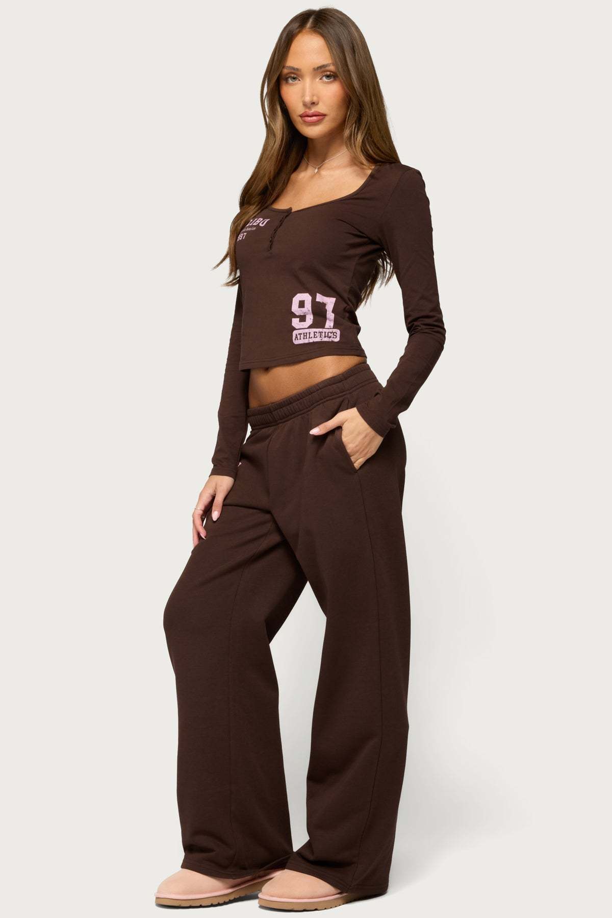 Edikted Malibu Sweatpants - BROWN
