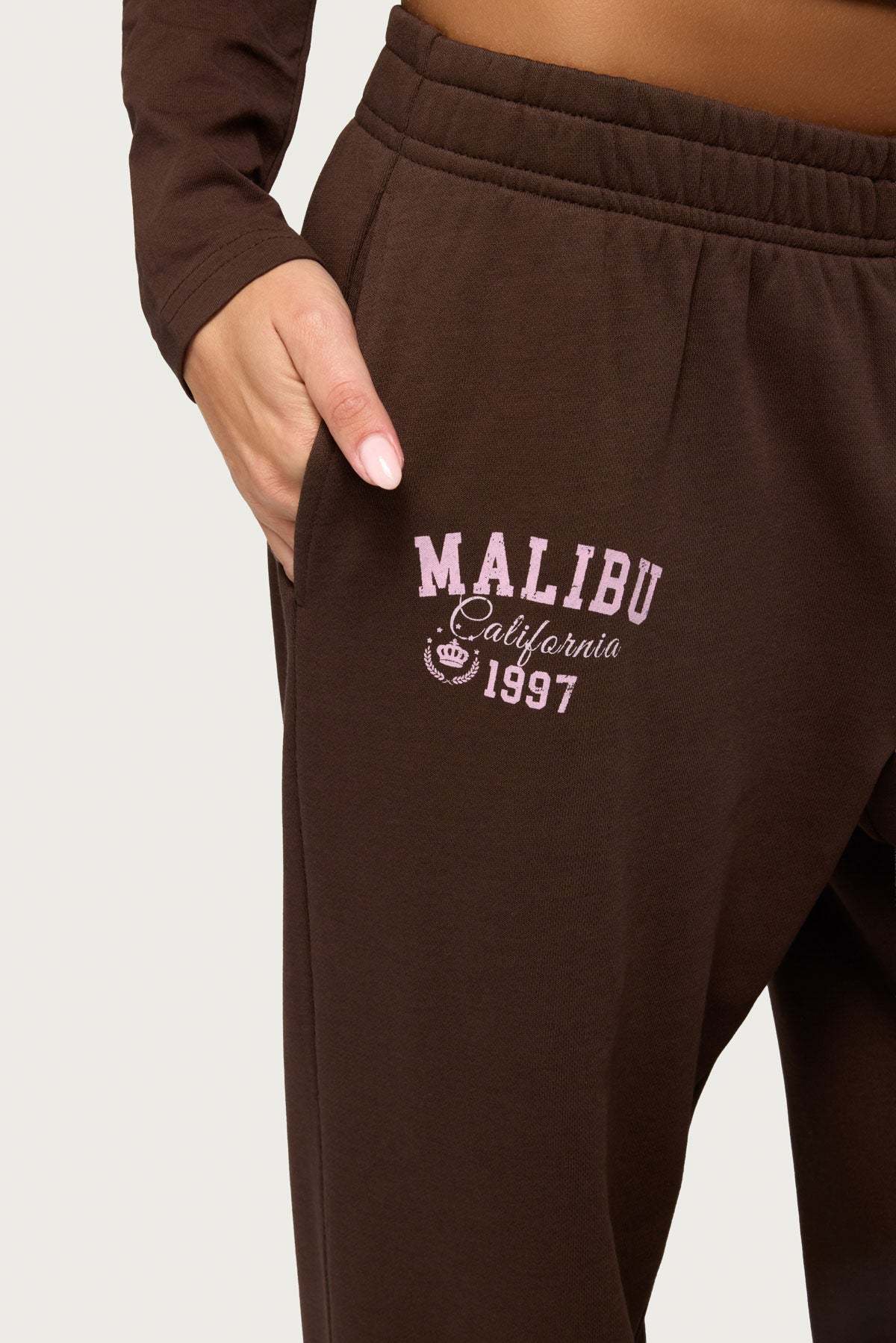 Edikted Malibu Sweatpants - BROWN