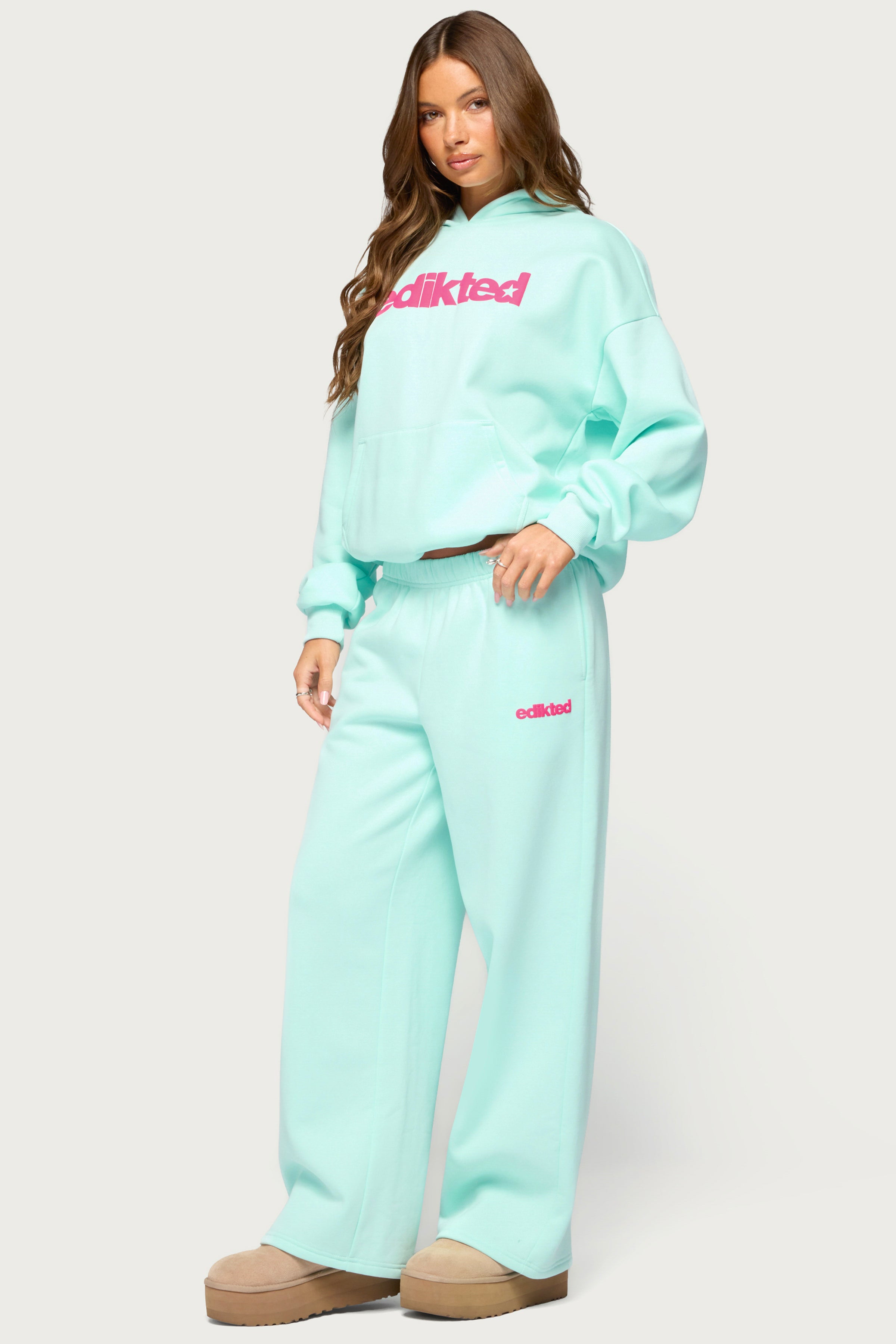 Edikted Star Graphic Sweatpants - AQUA