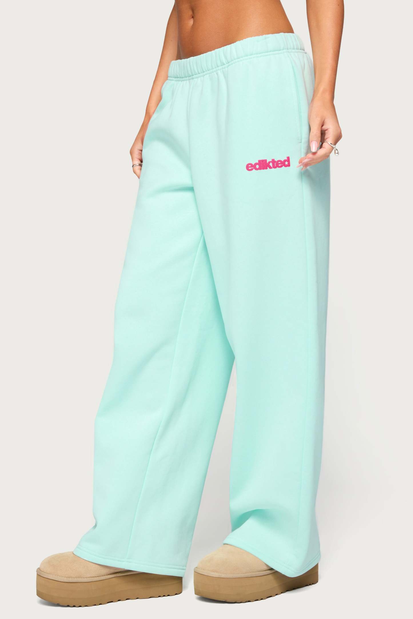 Edikted Star Graphic Sweatpants - AQUA
