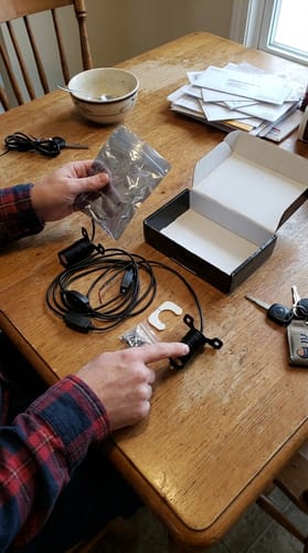 Unboxing photo from the review attributed to Benjamín D.