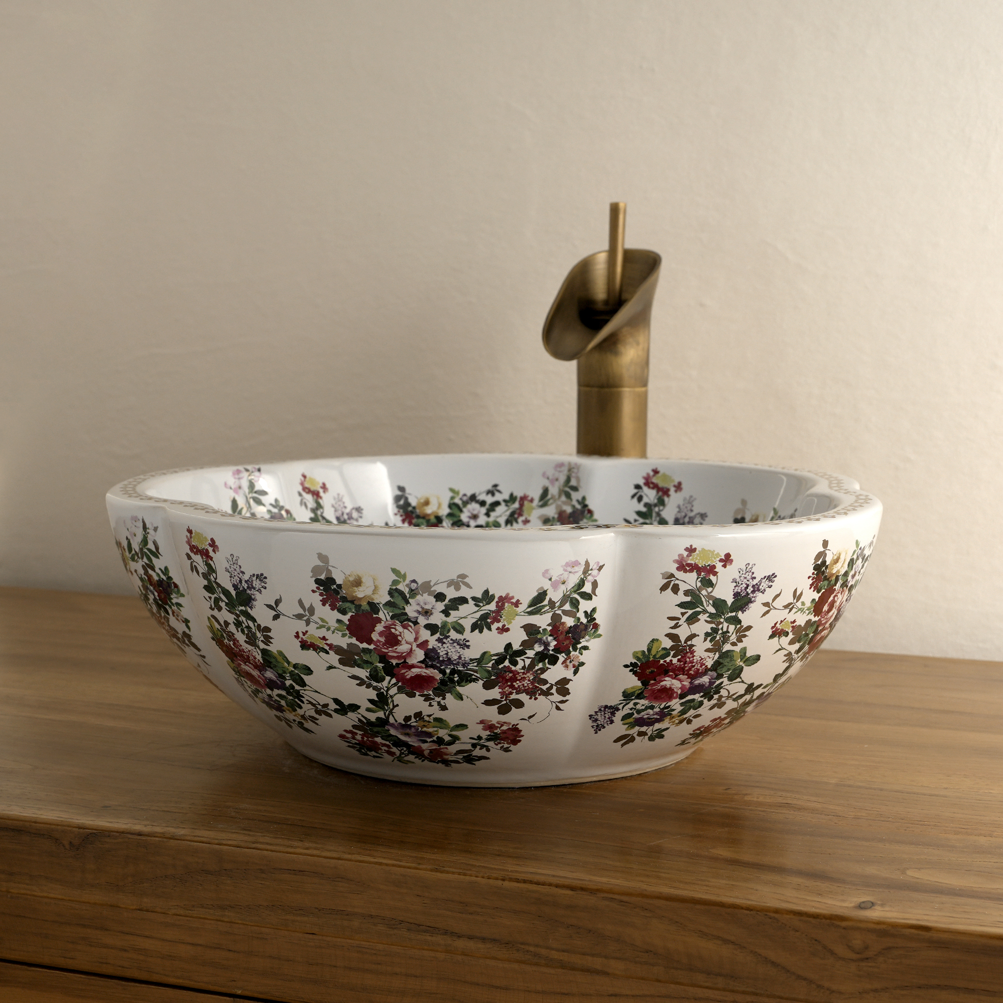 Ceramic washbasin with white petal print