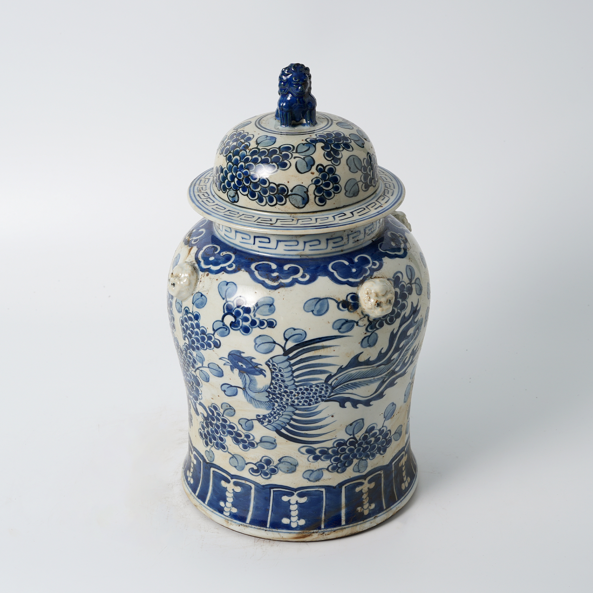 Antique blue and white porcelain lion head ceramic flower pot, hand-painted 61