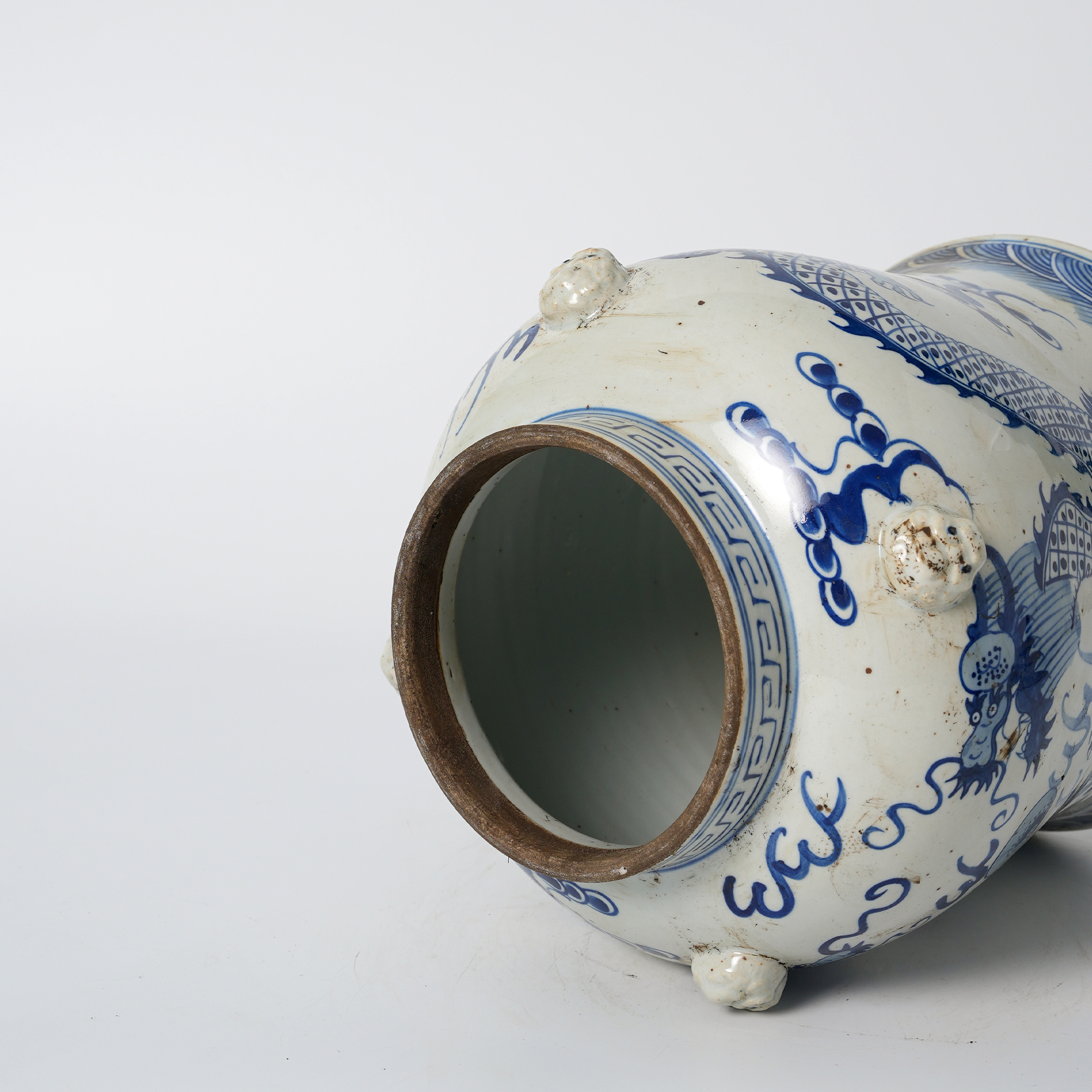Antique blue and white porcelain lion head ceramic flower pot, hand-painted 65