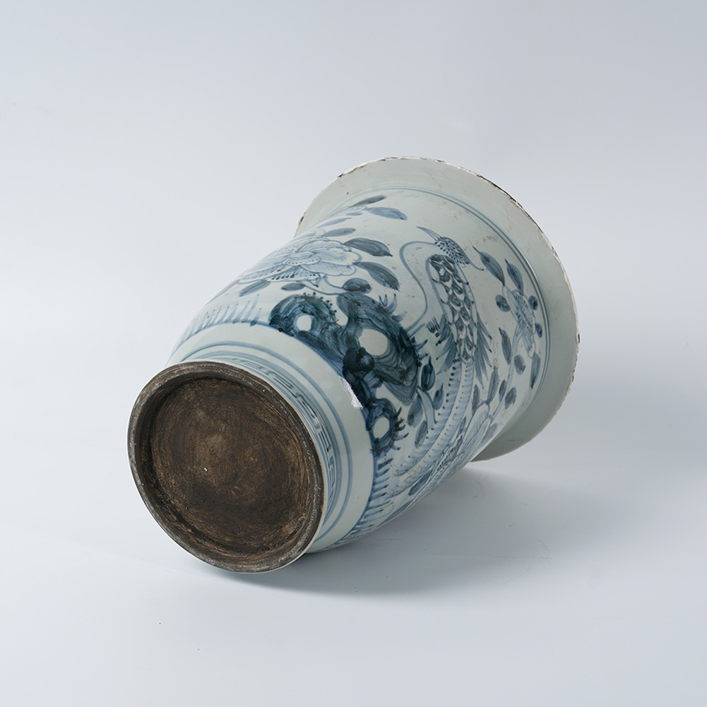 Antique blue and white porcelain hand-painted ceramic flower pot 45