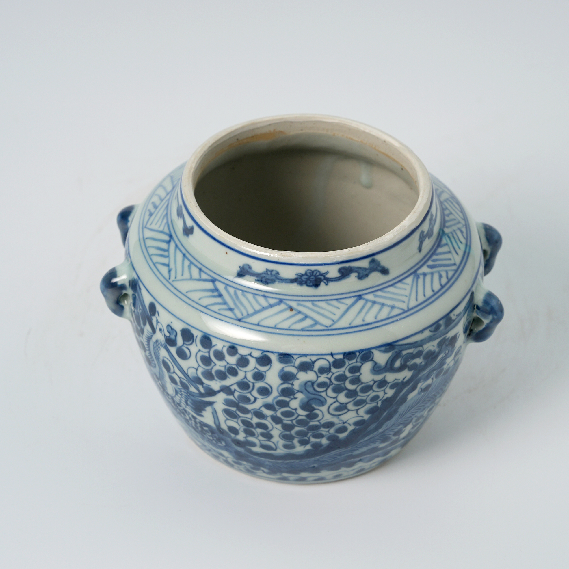 Antique blue and white floral pattern decorated ginger jar lid 71