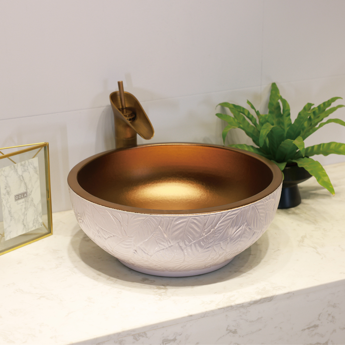 Black and gold washbasin