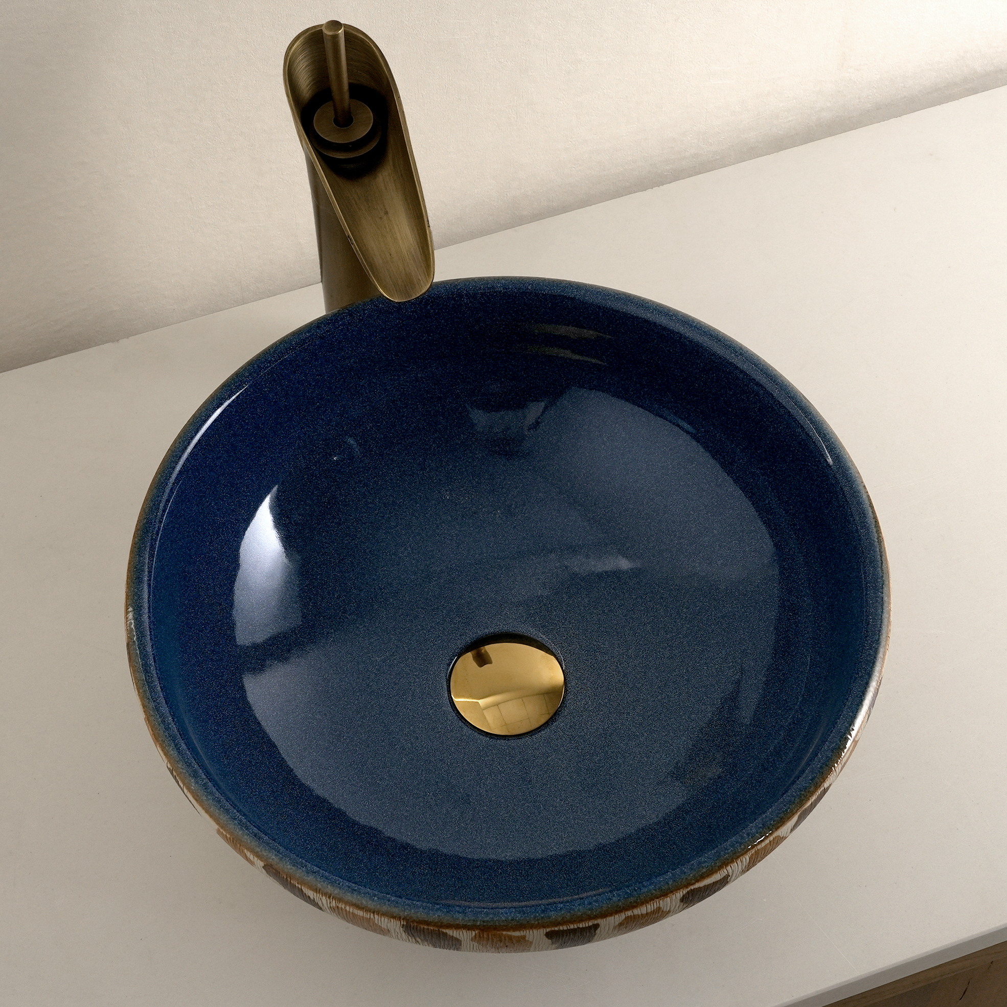 Blue graffiti-style washbasin