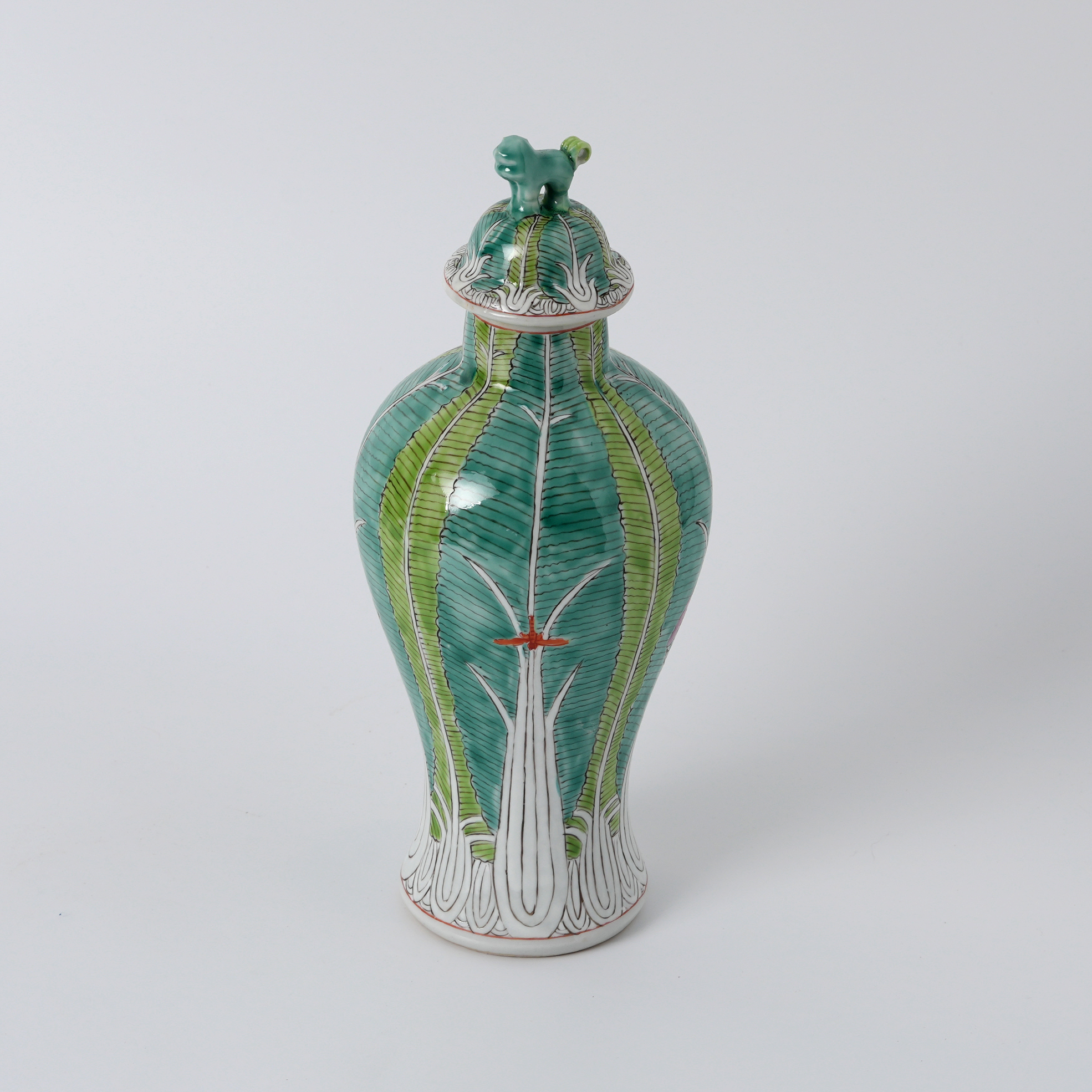 Hand-painted Cabbage Leaf Meiping Vase with Cover