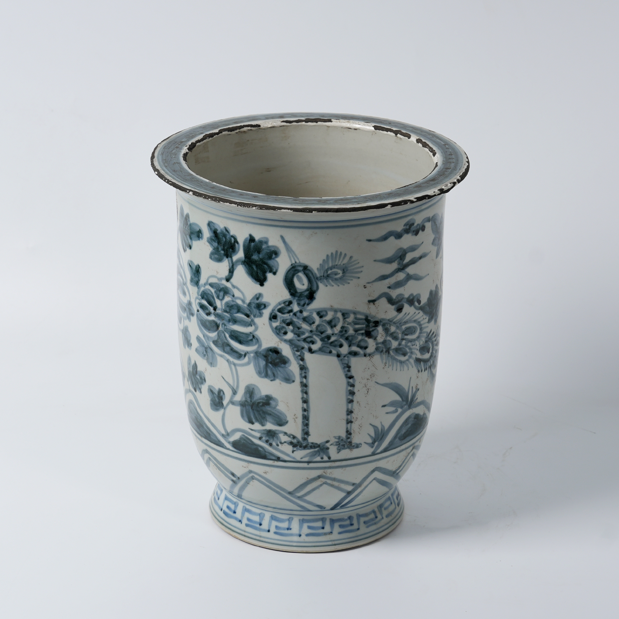 Antique blue and white porcelain hand-painted ceramic flower pot 43