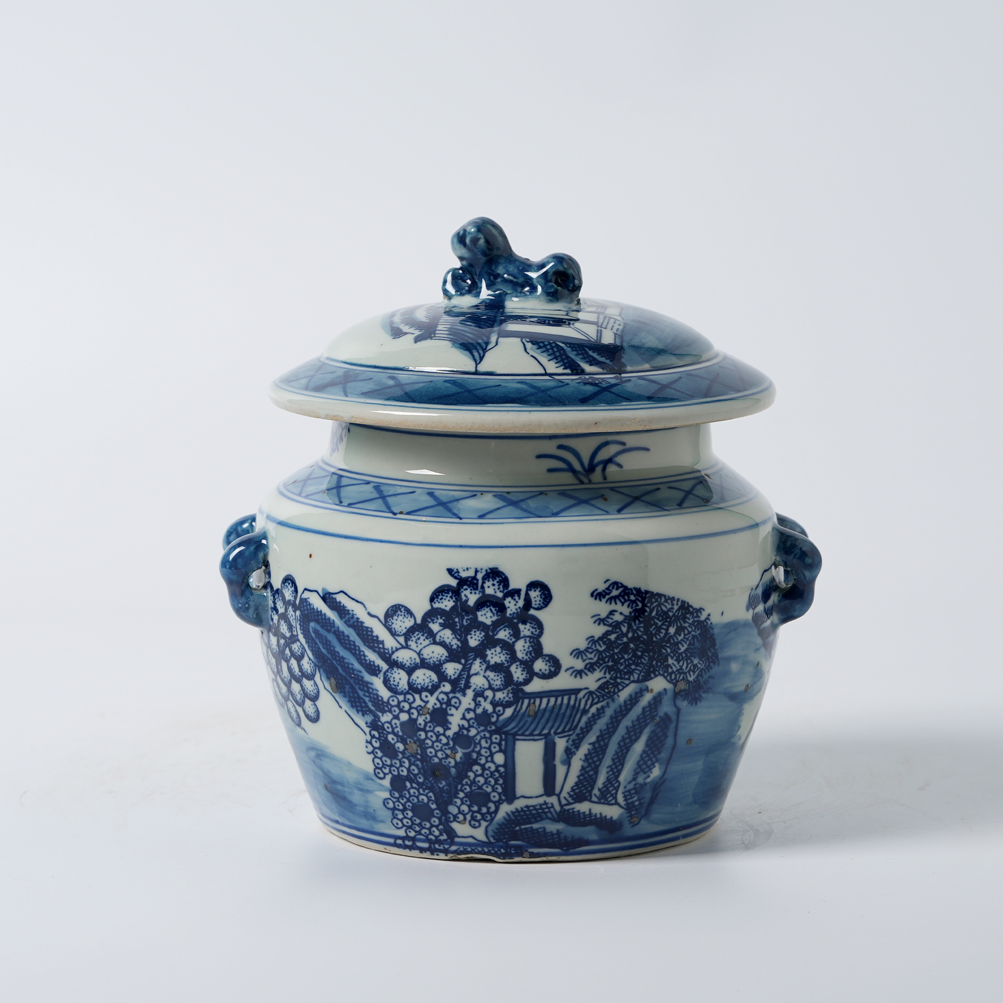 Antique blue and white floral pattern decorated ginger jar lid 67